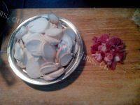 「美味可口」杏鲍菇炒肉片做法图解2)