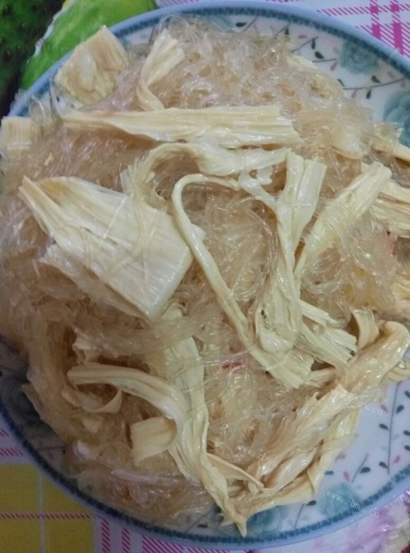 家常腐竹炒粉丝