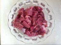 自制土豆烧牛肉做法图解1)