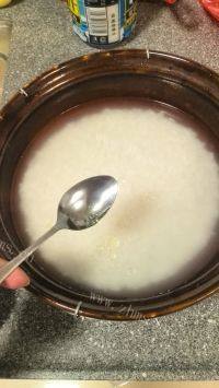 好吃的腊味煲仔饭做法图解1)