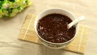 美味的黑米红豆红枣粥