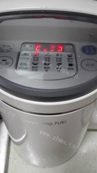 食欲满满的花生豆浆做法图解3)