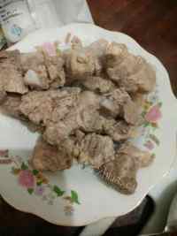 美味的简易红烧排骨做法图解1)