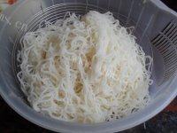 家常菜包菜炒米粉做法图解1)