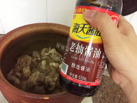 香喷喷的羊肉焖板栗做法图解8)