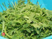 家常菜凉拌茼蒿做法图解2)
