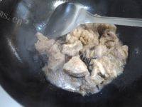 土豆牛肉做法图解4)