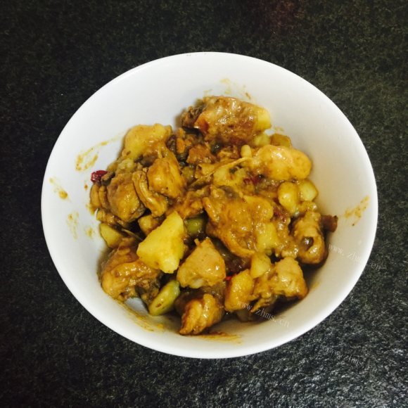 鲜美可口的鸡腿炖土豆