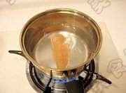 美味的鸡肉土豆火腿沙拉三明做法图解2)
