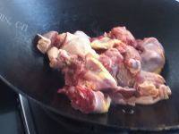 家常菜土豆烧鸡肉做法图解6)
