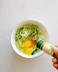 软软的馒头丝瓜松饼做法图解6)