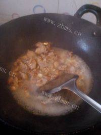 可口的西葫芦炒肉做法图解6)