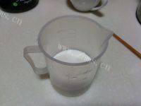 美味的鸳鸯奶茶做法图解6)