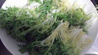 易做的凉拌苦菊做法图解1)