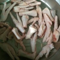 诱人的泡椒凤爪做法图解1)
