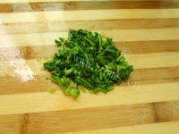 秀色的菠菜鸡蛋饼做法图解2)