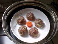 色香味浓的清蒸香菇肉丸做法图解6)