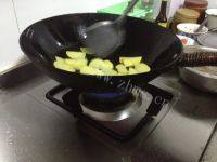 美味的素菜小炒做法图解4)