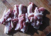 家常菜干锅辣白菜做法图解2)