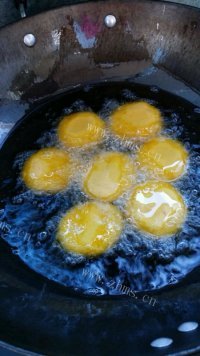 色香味俱全的南瓜饼做法图解5)