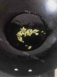 色泽鲜亮的木须瓜片做法图解3)