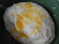 有特色的豆沙面包做法图解3)