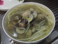 美味的贵妃蚌节瓜汤做法图解5)