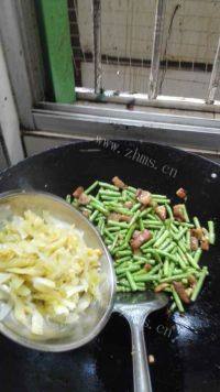 家常菜酸菜豆角做法图解5)