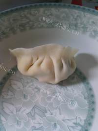 美味的玉米韭菜饺子做法图解7)