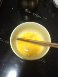 自制韭菜鸡蛋煎饼做法图解2)