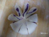 自己做的紫薯花朵面包做法图解13)