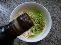 美味爽口的虾皮椒蛋做法图解3)