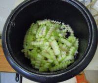 「DIY美食」凉拌西瓜皮做法图解3)