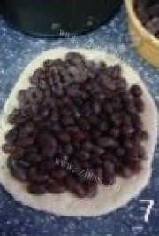 自制蜜花豆软面包做法图解6)