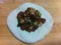 让人怀念的肉烧饼做法图解10)