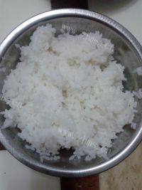 很有食欲的水果寿司做法图解2)