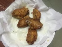美味蒜香炸鸡中翅做法图解7)