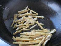 家常菜韭菜炒豆干做法图解4)