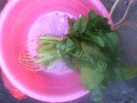 秘制蒜香菠菜做法图解1)