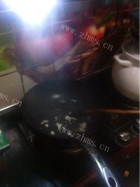 芳香四溢的清炒藕片做法图解2)