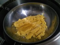 不错的美食玫瑰酱芯绿豆糕做法图解8)