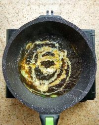 美味的紫菜蛋汤做法图解6)