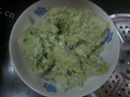 白菜猪肉馅水饺做法图解1)
