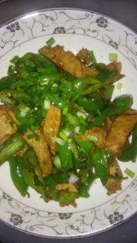 家常菜尖椒肉片
