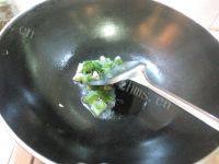 家常菜清炒包菜丝做法图解2)