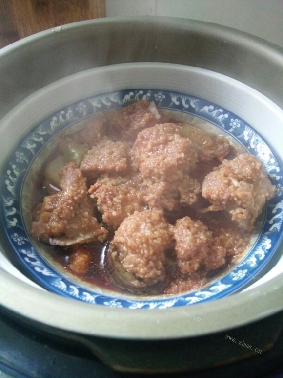 色香味俱全的粉蒸排骨