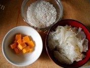 南瓜银耳羹做法图解1)