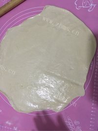 自制葱香花卷做法图解4)