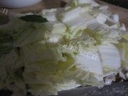美味海鲜白菜做法图解2)