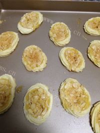 五味俱全的罗马盾牌饼干